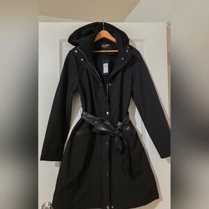 Guess Softshell Hooded Belted Tranch Coat Faux Leather Trim Womens L NWT Black